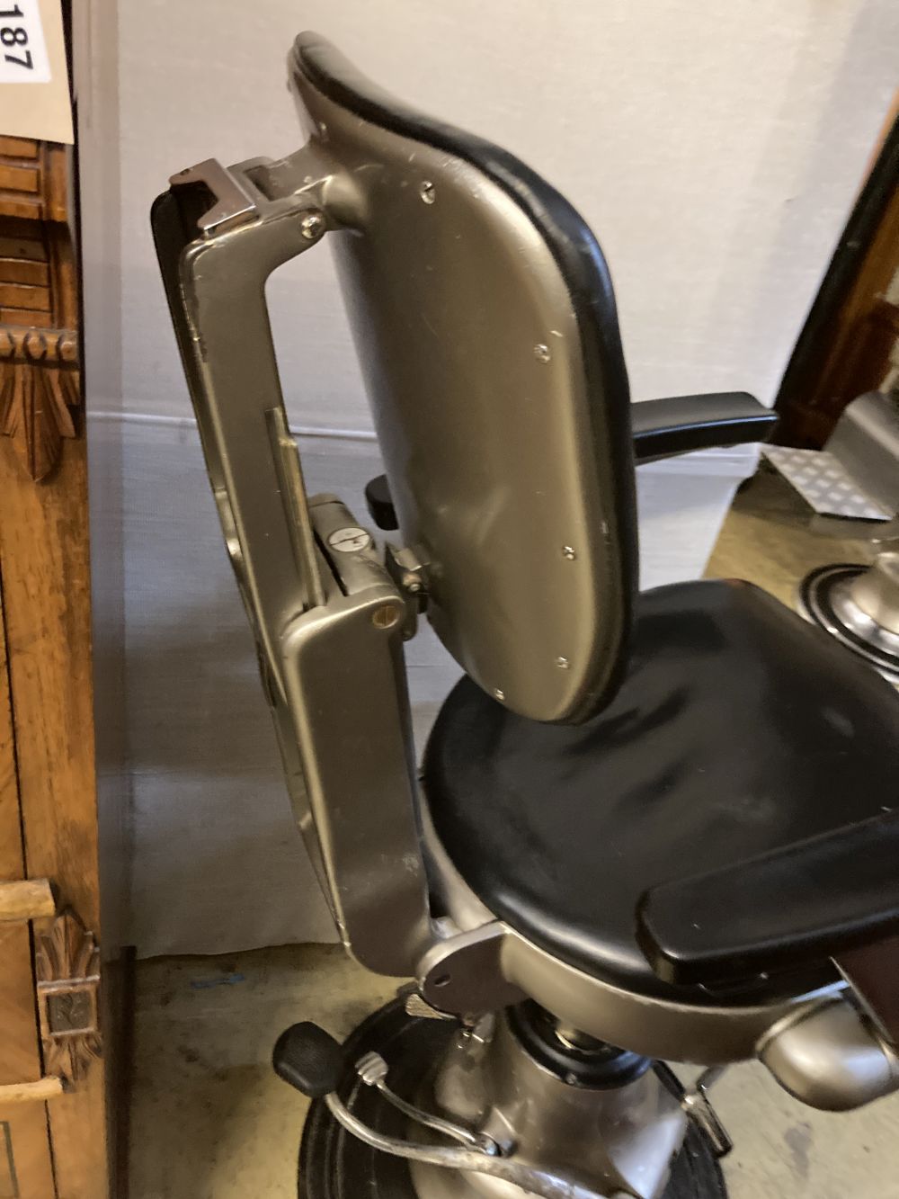 A dentists chair